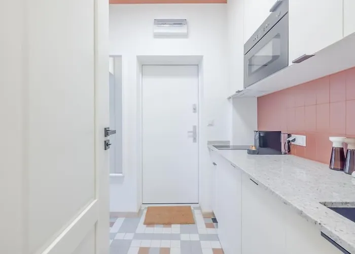 Modern Apartment In City Centre